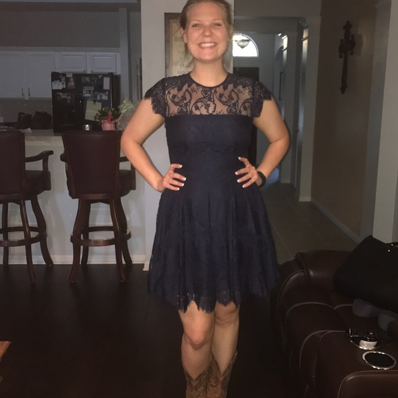 BB Dakota Navy Lace Cocktail Dress - Picture 4 of 5